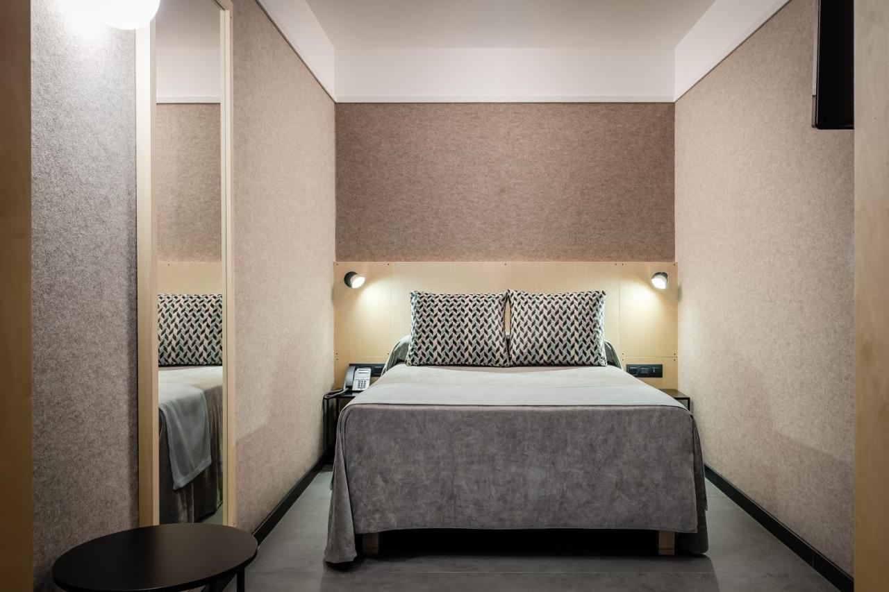 Hotel Raval House Barcellona Esterno foto