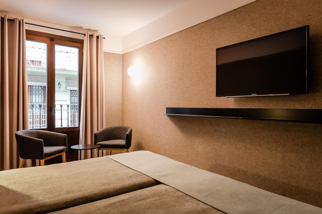 Hotel Raval House Barcellona Esterno foto